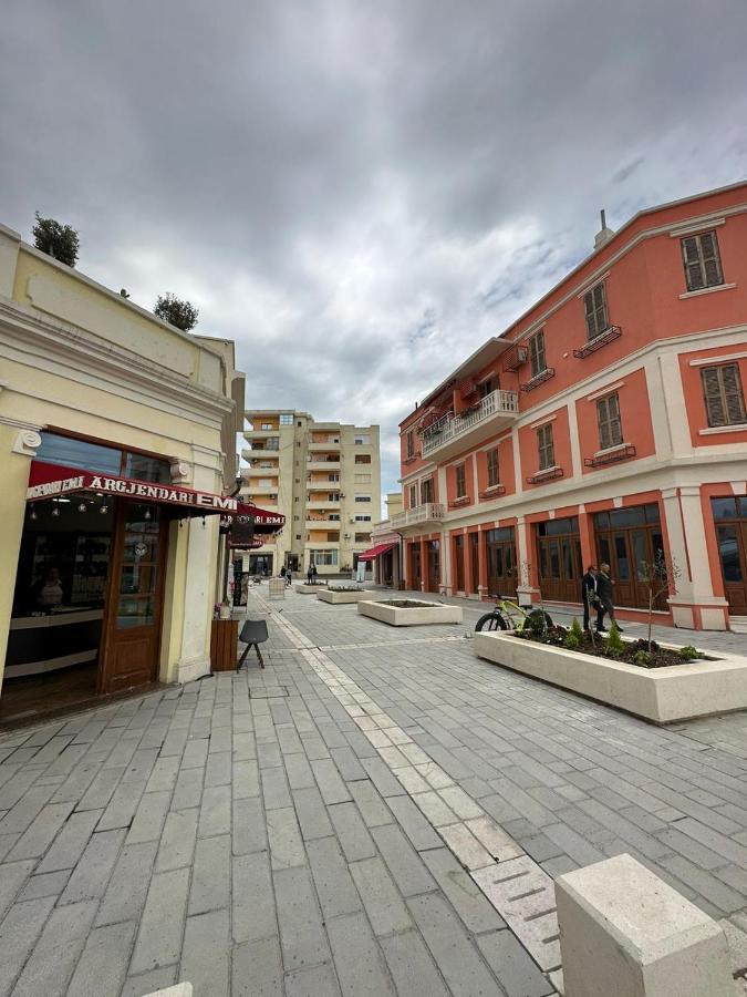 Central Charm Apartments Vlore Luaran gambar