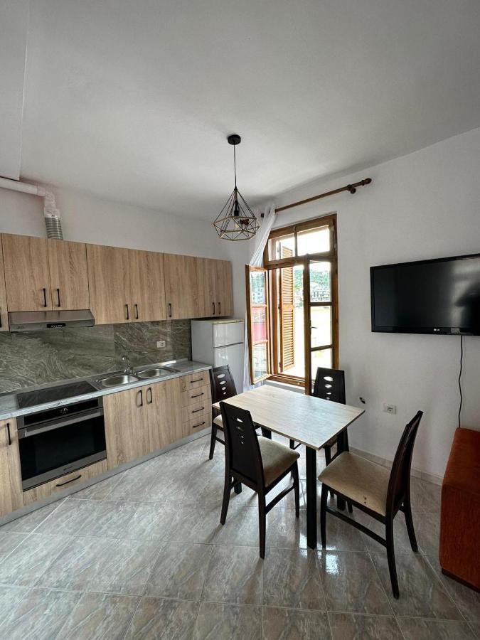 Central Charm Apartments Vlore Luaran gambar