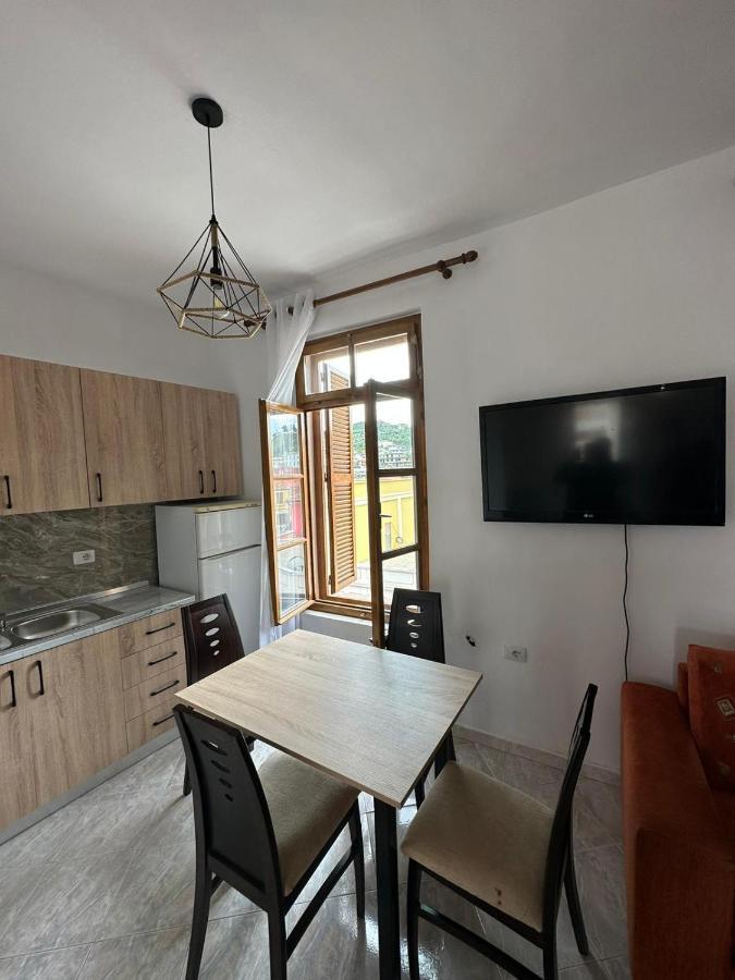 Central Charm Apartments Vlore Luaran gambar
