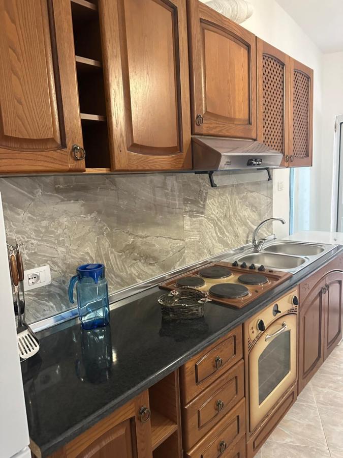 Central Charm Apartments Vlore Luaran gambar