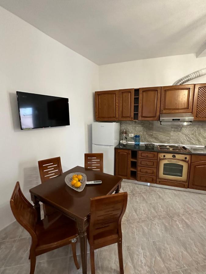 Central Charm Apartments Vlore Luaran gambar