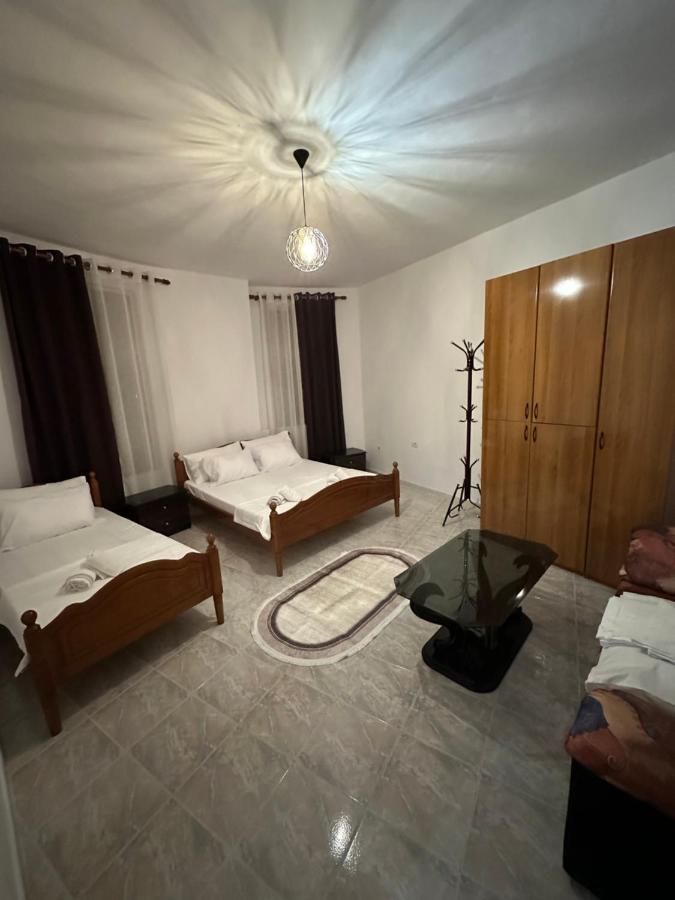 Central Charm Apartments Vlore Luaran gambar